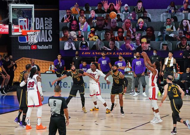 与中国会师决赛！澳大利亚狂胜伊朗44分引热议 放平心态打出自己东西